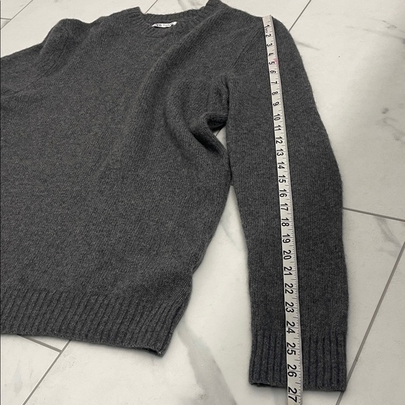 Zara Gray Crew Neck Sweater Long Sleeves Rib Trim 70% Wool Sz S - Picture 14 of 15